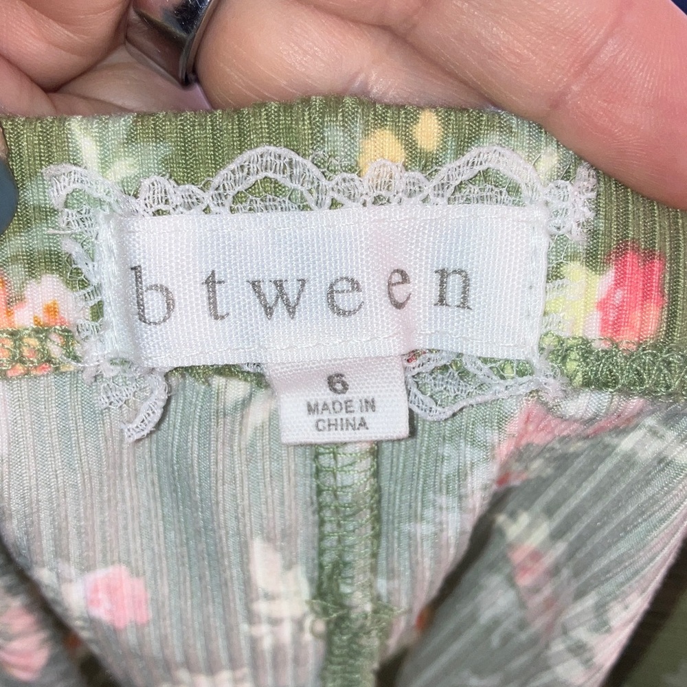 π4 for $20 btween Olive Green Floral Matching Set, size 6 - Picture 8 of 9
